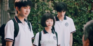 学生为什么在校需要穿校服？